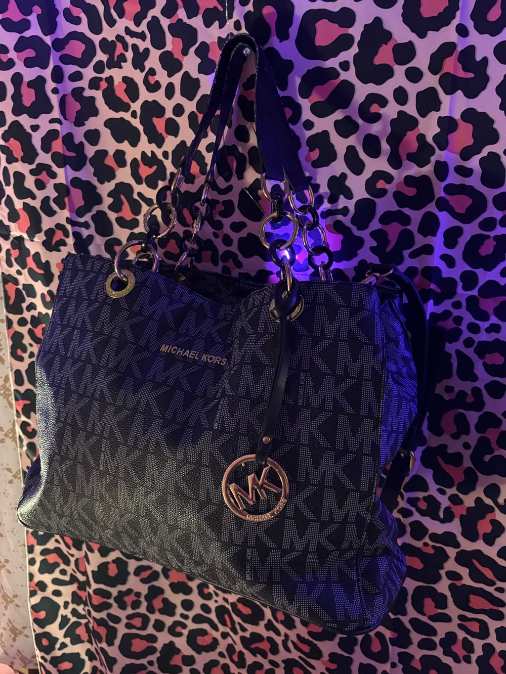 Y2K/2010 Tuscan  mcbling era large black Micheal kors tote with gold hardware